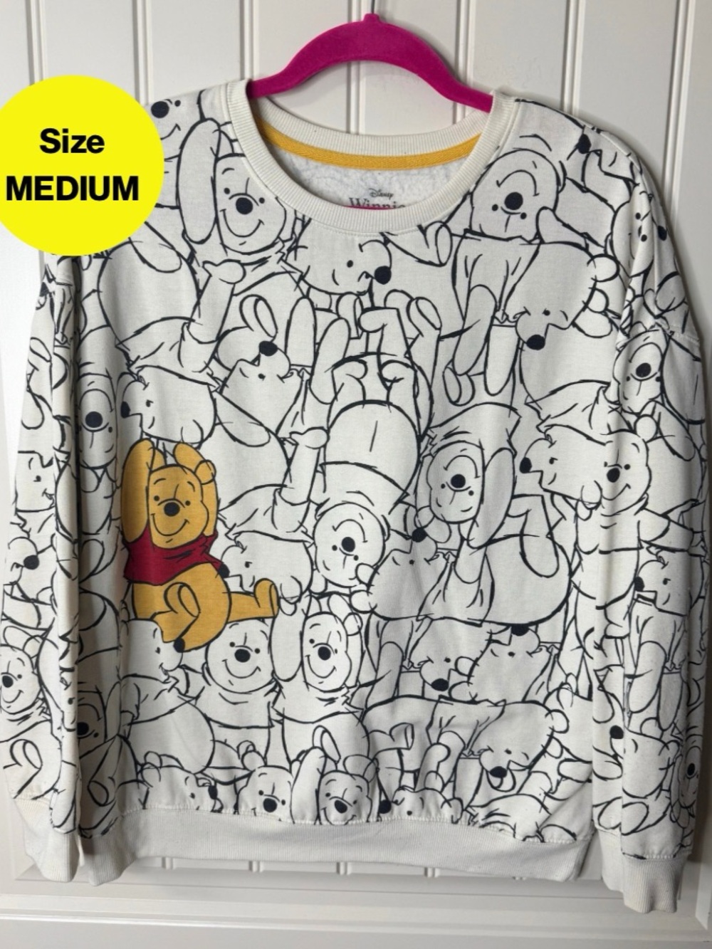 2/for $20 🪩 WINNIE the POOH Allover Graphic Cozy Sweatshirt (Women’s Medium)